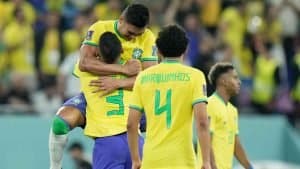 giocatori del Brasile che esultano