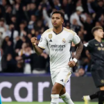 Real Madrid vence beats Napoli Rodrygo Bellingham record
